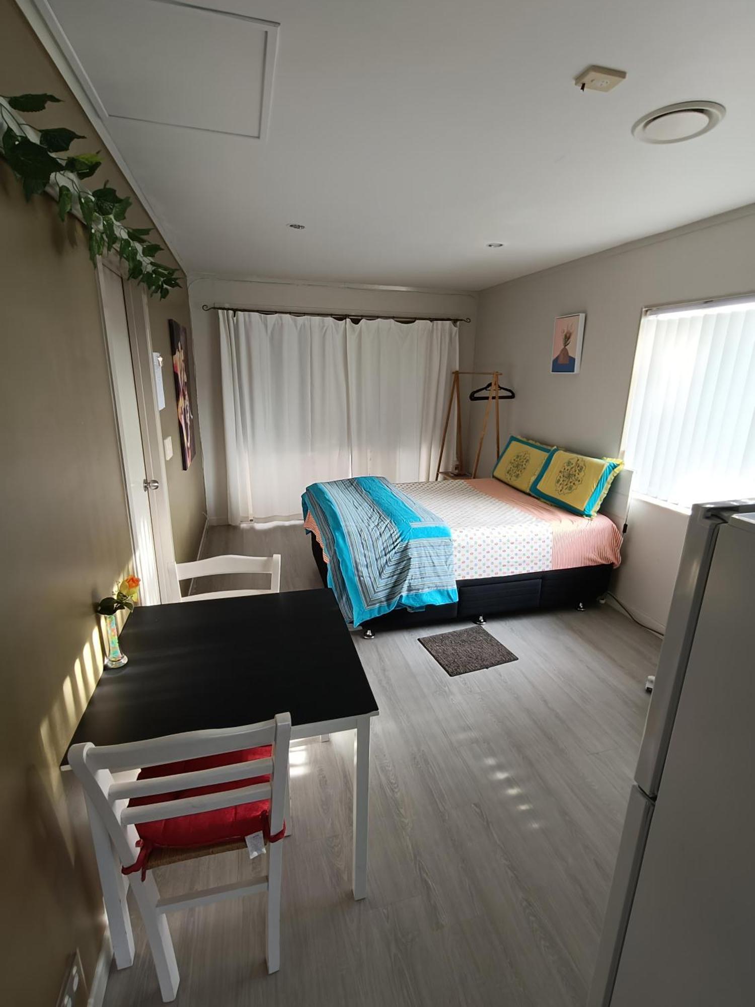 Private With Self Check-in, Ensuite, Wifi & Kitchenette